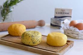 Pasta frolla per torte salate. Pasta Frolla Salata La Base Perfetta Per Biscotti Salatini E Torte Salate Lucake