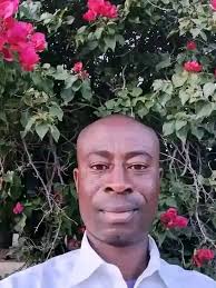 Editors please reshape his head 😂follow me