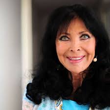 Dunja Rajter singt Lied aus dem KZ Buchenwald