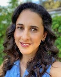 Carrie Flack's Instagram, Twitter & Facebook