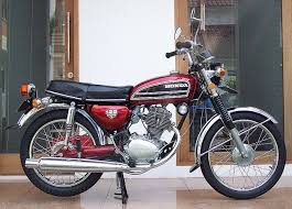 Honda Cb 125 1975 Honda Cb Vintage Honda Motorcycles Honda