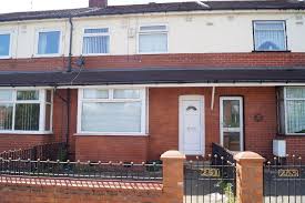 Tiles uk are proud to be amongst the leading wall and floor tile suppliers in the country, with branches in manchester, leeds, warrington and nottingham. Langworthy Road Salford M6 1 Bed In A House Share 425 Pcm 98 Pw