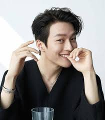 Conheça Jang Ki Yong