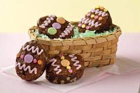 These easter crafts offer a fun way for the family to celebrate the arrival of spring. Easter Easter Dessert Easter Recipes Easter Brownies