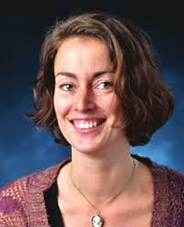 Panel backs Dillard's