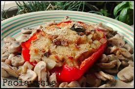 Scopri la nostra ricetta valutata 2.8/5 da 4 membri. Peperoni Ripieni Di Funghi