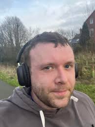 How many miles do you have to run to burn off everything eaten between  Christmas and New Year? Asking for a friend 😂 Jokes aside, training for  TCS London Marathon 2025 is