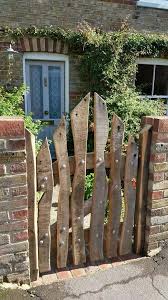Front Gate In Reclaimed Oak Garden And Gardening Decor Project Ideas Diy Project Info Project Difficulty Simple Maritm Garden Gates Fence Design Garden Design