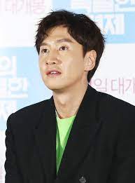 이광수는 건강상의 이유로 인해 '런닝맨' 하차를 결심한 것으로 알려졌다. G Uo9azkmuwnam