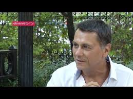 Este absolvent (promoția 1982) al i.a.t.c. Detalii Despre ViaÅ£a Si Familia Lui Bogdan Stanoevici Actorul Din Serialul Fructul Oprit Youtube