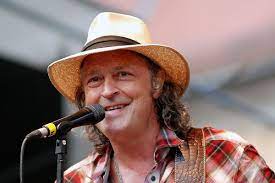 He founded the kölsch speaking rock group bap at the end of the 70s. Wolfgang Niedecken Wikipedia