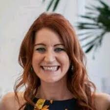 Laura Swogger's Instagram, Twitter & Facebook