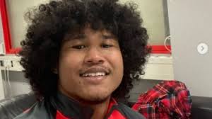 Oleh admindiposting pada 29 april 202120 mei 2021. Jadi Mirip Pohon Beringin Bagus Kahfi Menyesal Potong Rambut Kribonya