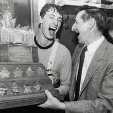 The official twitter account for wayne gretzky and thanks dad and thanks to all the great fathers out there. Wayne Gretzky S Toronto On Twitter Behind Every Great One Is A Great Dad Happy 78th Birthday Walter Gretzky