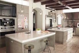 Kourtney Kardashian Kitchen And Living Room Kardashian Kitchen Decor Kourtney Kardashian House Luxury Kitchens