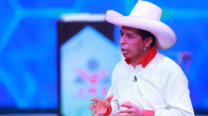 Quién es pedro castillo, el candidato que sorprende en las elecciones presidenciales en perú. Pedro Castillo De Peru Libre Nacionalizaria Las Minas Si El Pueblo Lo Requiere