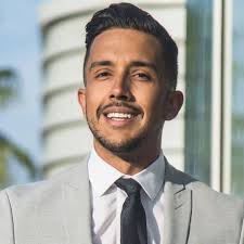 Brandon Robles's Instagram, Twitter & Facebook