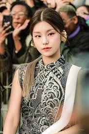Pin By Yumiko Arlert On Yeji Crush Girl Itzy Kpop Girls