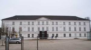 Auslegeware feld tor zur welt jharp. Museen In Greifswald Spannende Einblicke In Kunst Und Geschichte