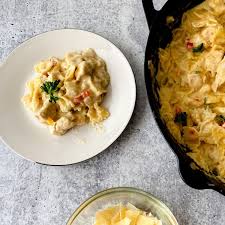 Farfalle with chicken & roasted garlic kopycat tecipe : One Pot Garlic Parmesan Chicken With Bow Tie Pasta Scrambled Chefs