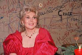 Elle a eu un seul enfant, une fille, constance francesca hilton, née en 1947 de son mariage avec conrad hilton , le fondateur de la chaîne d'hôtels hilton , qui mourut le 5 janvier 2015 d'une crise. 14urzjl4t68rnm