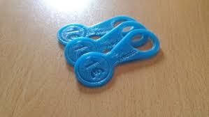 A captive part is a piece of hardware that is embedded or attached to another such that it's trapped inside. 35 Wirklich Coole Und Nutzliche Dinge Aus Dem 3d Drucker 3d Make