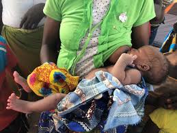 A gauteng woman has given birth to 10 babies, breaking the guinness world record held by malian halima cissé who gave birth to nine children in morocco last month. Mozambique Floods Are So Bad That This Lady Gave Birth In A Tree 2oceansvibe News South African And International News