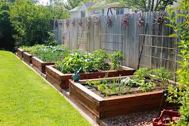 62 Affordable Backyard Vegetable Garden Designs Ideas Roundecor Home Vegetable Garden Backyard Garden Design Vegetable Garden Design