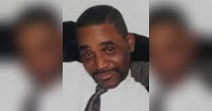 Warren Walls's Instagram, Twitter & Facebook