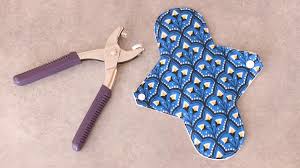 Tuto Patron Gratuit Indications Sur Les Quantites De Tissu A Acheter Zerodechet Shl Couture Serviettes Serviette Hygienique Protege Slip Lavable Coudre