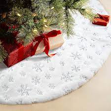 Silver Christmas Tree Skirt 6 Affordable Christmas Tree Skirts In 2021 For Every Type Of Trend Style
