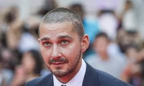 El delantero que juega y hace jugar, el delantero que ve el fútbol como  pocos, el delantero con más calidad en todo el mundo. DON KARIM BENZEMA.  🇫🇷🔝