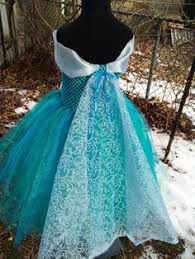 Alternativ ist die sanfte wäsche von hand empfohlen. 10 Elsa Kleid Ideen Elsa Kleid Elsa Kostum Kinder Kostume