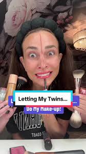 Which side do you like best? #lettingmytwins #makeup