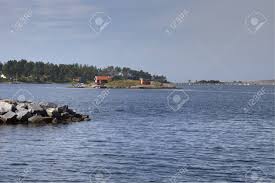 Check spelling or type a new query. Ferienhaus Auf Einer Kleinen Insel In Der Nahe Von Larvik Norwegen Kopieren Sie Platz Lizenzfreie Fotos Bilder Und Stock Fotografie Image 21642690