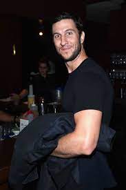 Jun 26, 2019 · reactions. Orange Is The New Black Star Pablo Schreiber Has So Many Thoughts On Photoshop Pablo Schreiber Pablo Orange Is The New Black