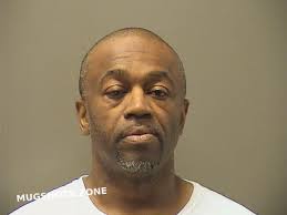 HOWELL ADRIAN DEVONTE 04/12/2022