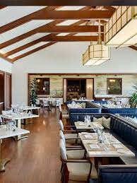 With round the clock availability, our guests have the option of arranging a private dining service in the comforts of their own room while our chefs prepare your favorite meals from our handcrafted menu. Island Brasserie Bermuda Hotel Fine Dining Rosewood Bermuda