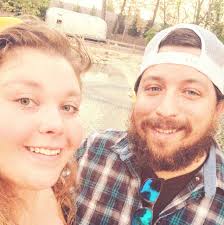 Who can do a lawn care service in English?