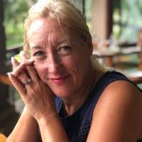 Dawn Henning's Instagram, Twitter & Facebook