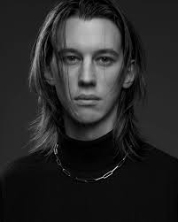 Photo by @hawshachi Styling by @slophia_zsq