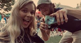 Lauren Harley's Instagram, Twitter & Facebook