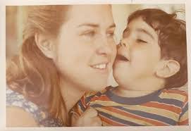 Mary Hoenig's Instagram, Twitter & Facebook