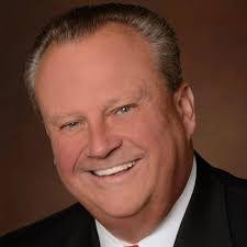 Steve Lester's Instagram, Twitter & Facebook