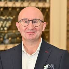 Jackie Power 💙 (@jaspower)