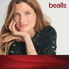 Kay Naff's Instagram, Twitter & Facebook