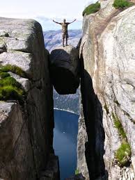 Maybe you would like to learn more about one of these? Ist Der Kjeragbolten Sehr Gefahrlich Gefahr Norwegen Klettern