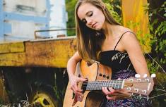 Sundays on the Deck: Lauren Bydalek