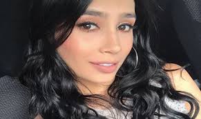 Hermana de Paola Jara 'encendió' las redes con diminuto bikini