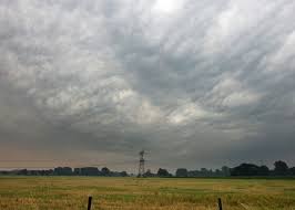 Vier gewonden door noodweer in leersum • elektriciteitsmasten omgewaaid. Tornado Trekt Spoor Van Vernieling In Oost Nederland Foto Gelderlander Nl